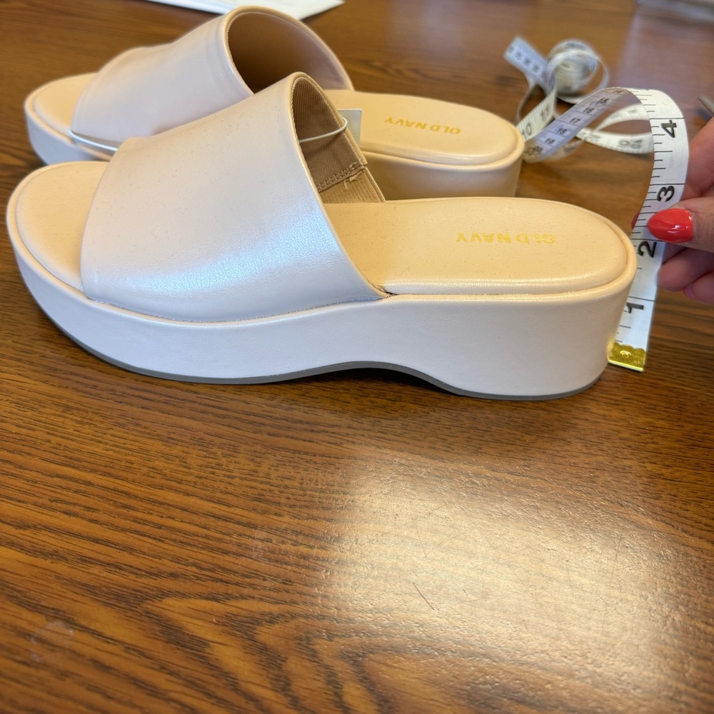 Platform sandals